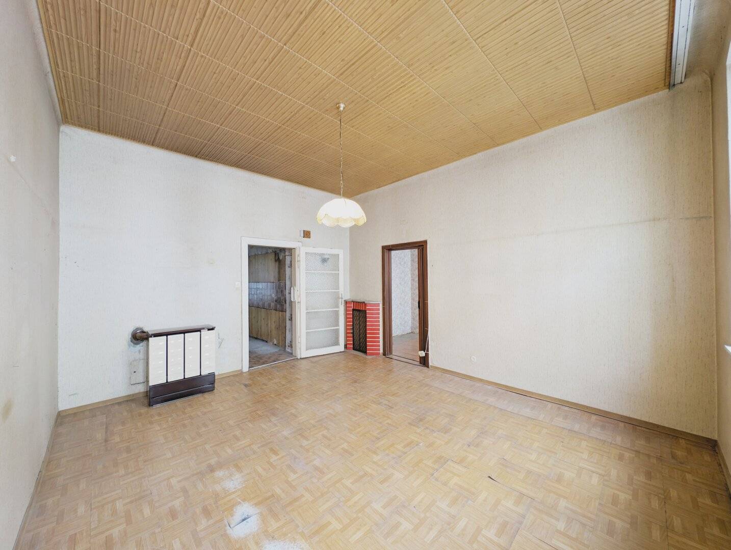 ++W1++ sanierungsbedürftiges 2-Zimmer Altbaujuwel – voller Potenzial!