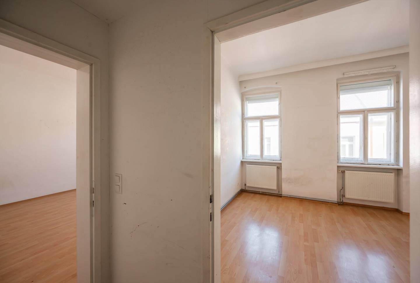 Ihre Chance: 3-Zimmer Altbau (sanierungsbedürftig) mit großem Umbaupotenzial