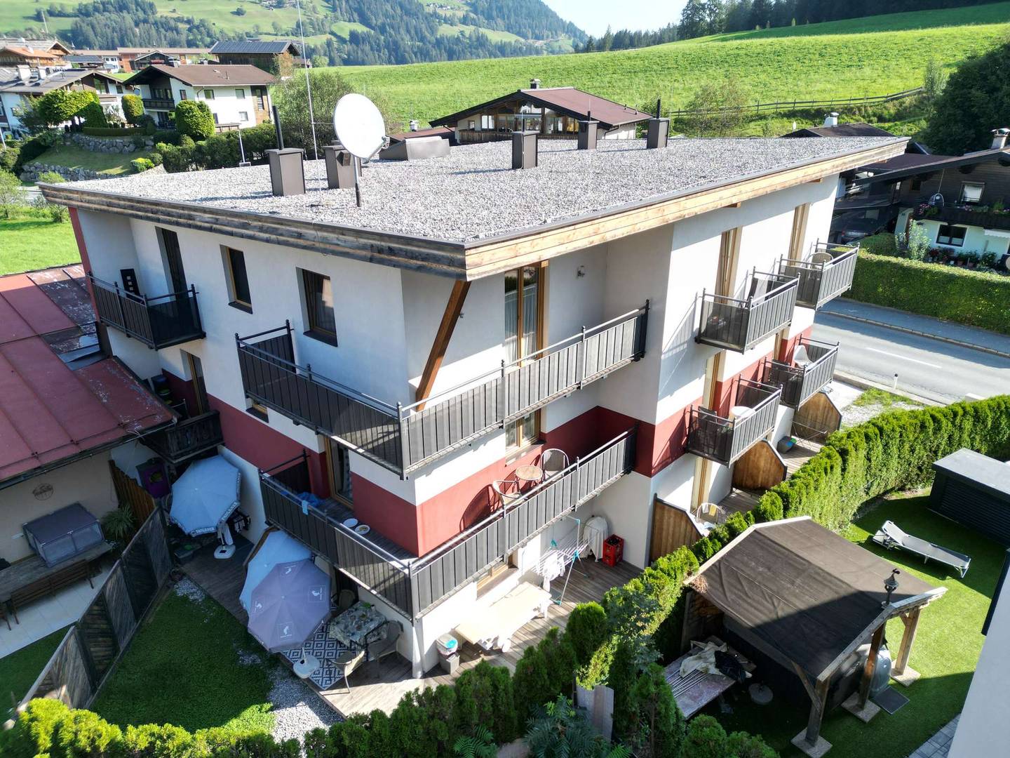 Staff house with 17 units Kirchberg