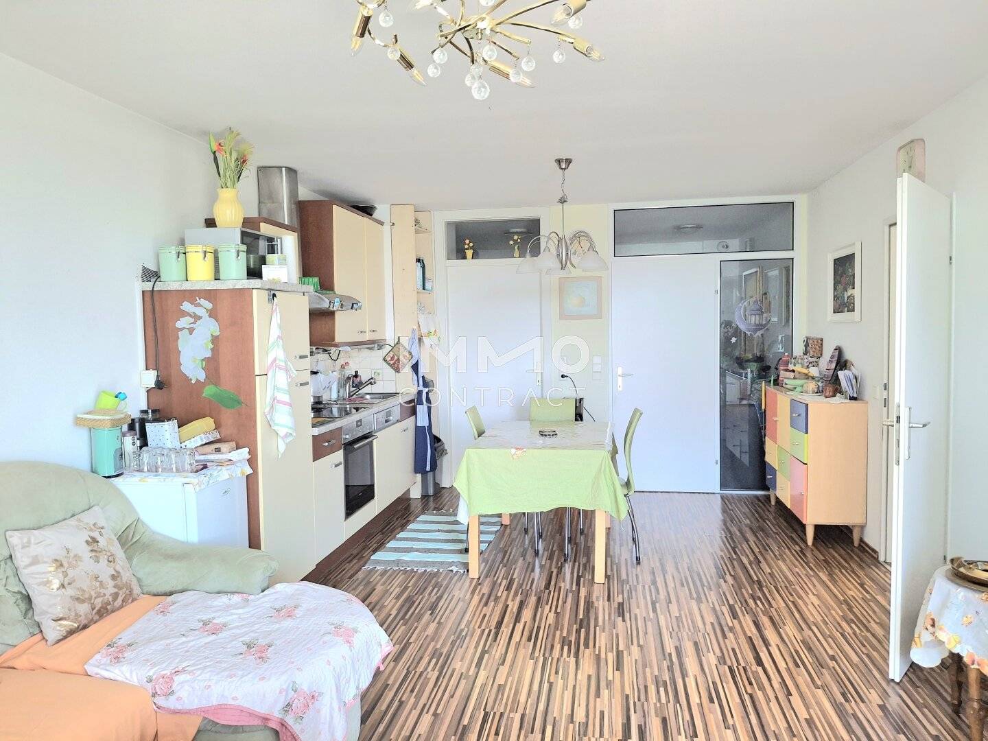 Ruhige Loggia Wohnung in guter Verkehrsanbindung