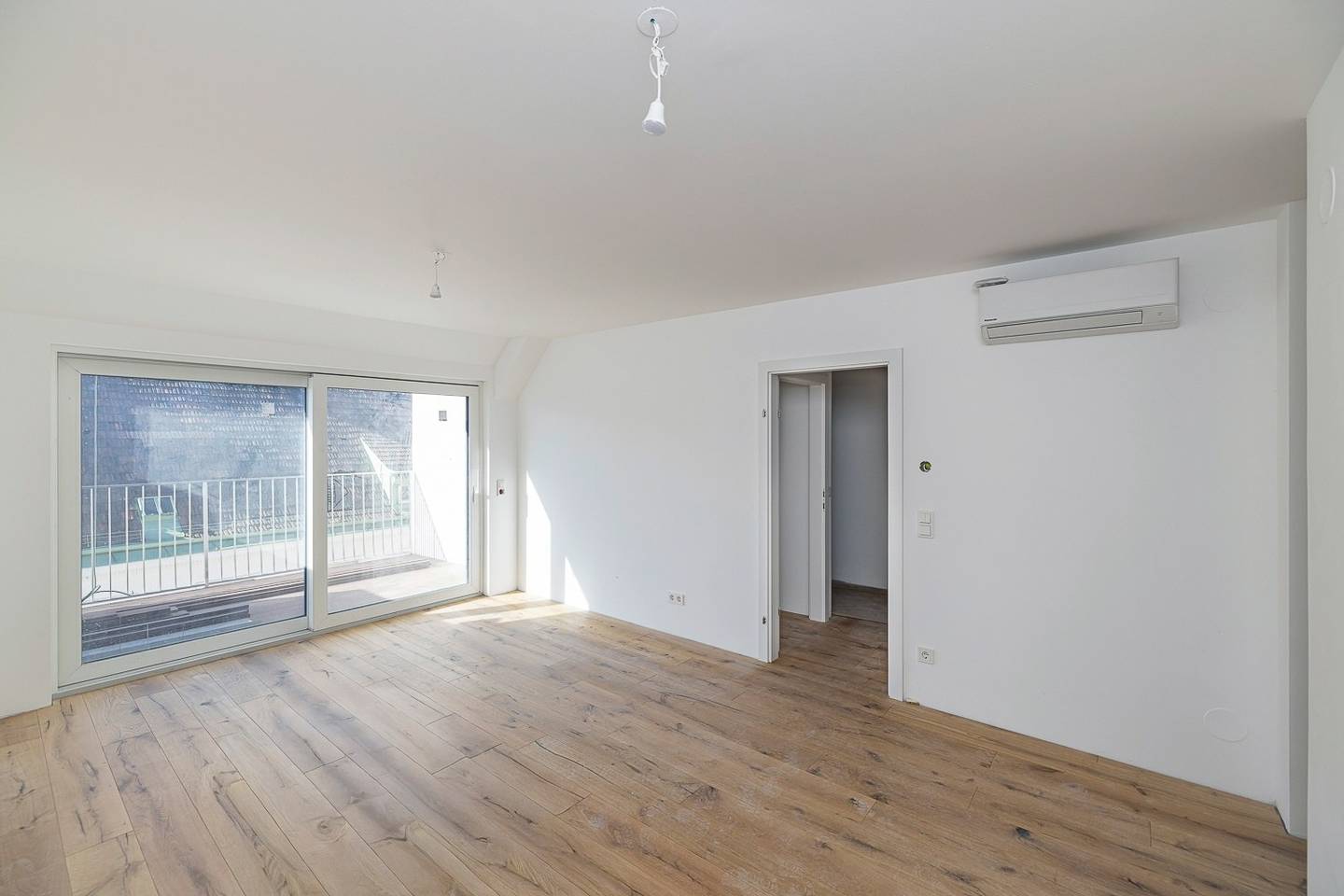 Dachgeschosswohnung mit Terrasse und Lift