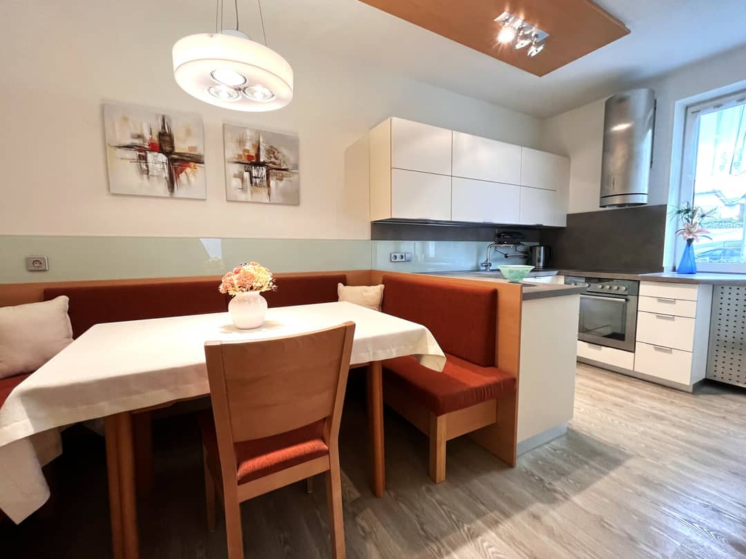 4-Room Apartment with Loggia in St. Martin