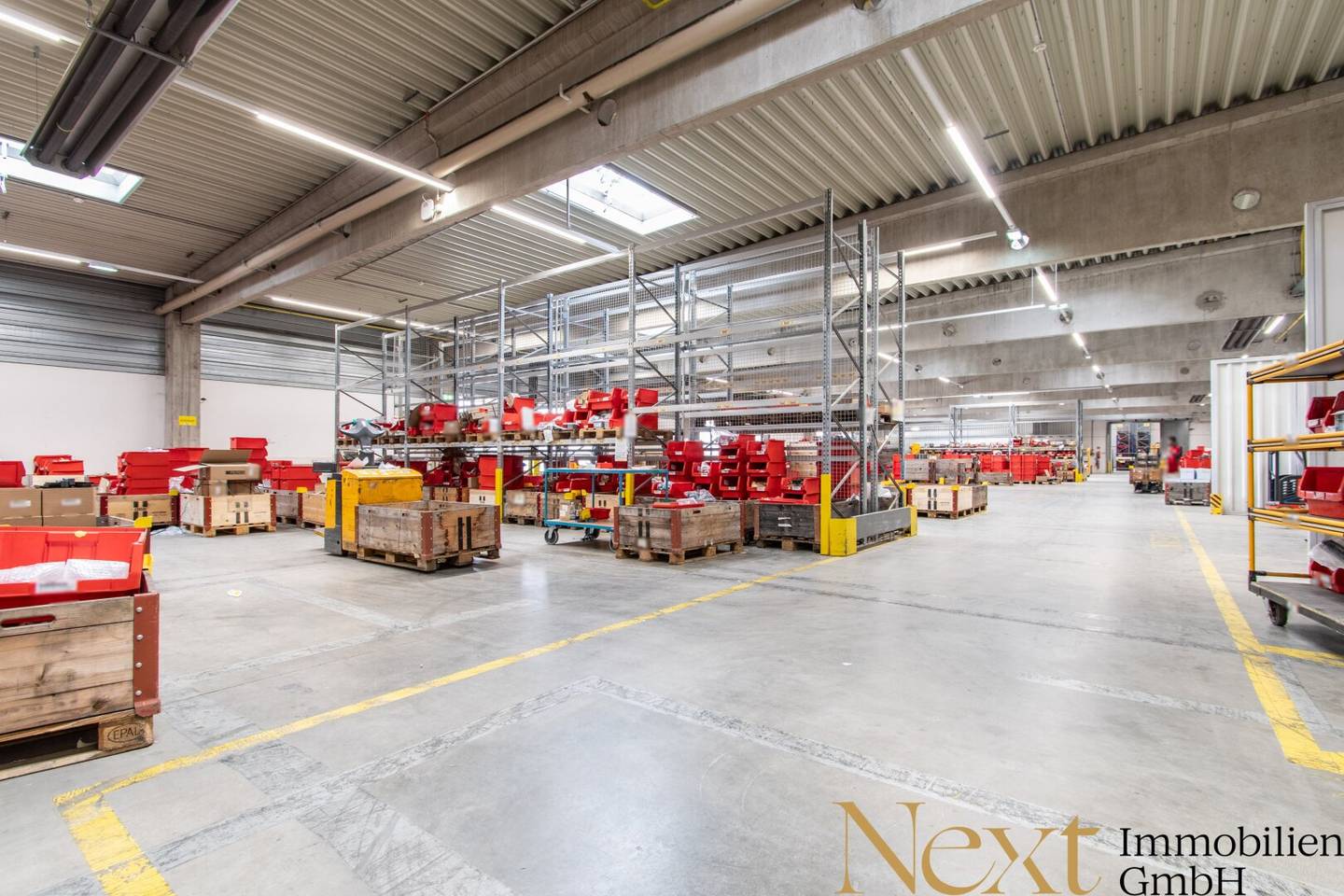 Warehouse 1800m² Leonding