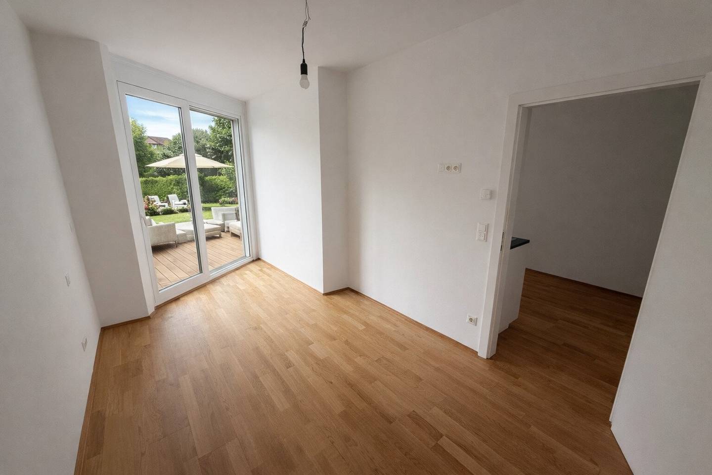 Investment bei der alten Donau auf Eigengrund! Luftwärmepumpe! Garage! Garten/Terrasse! U1/U2!