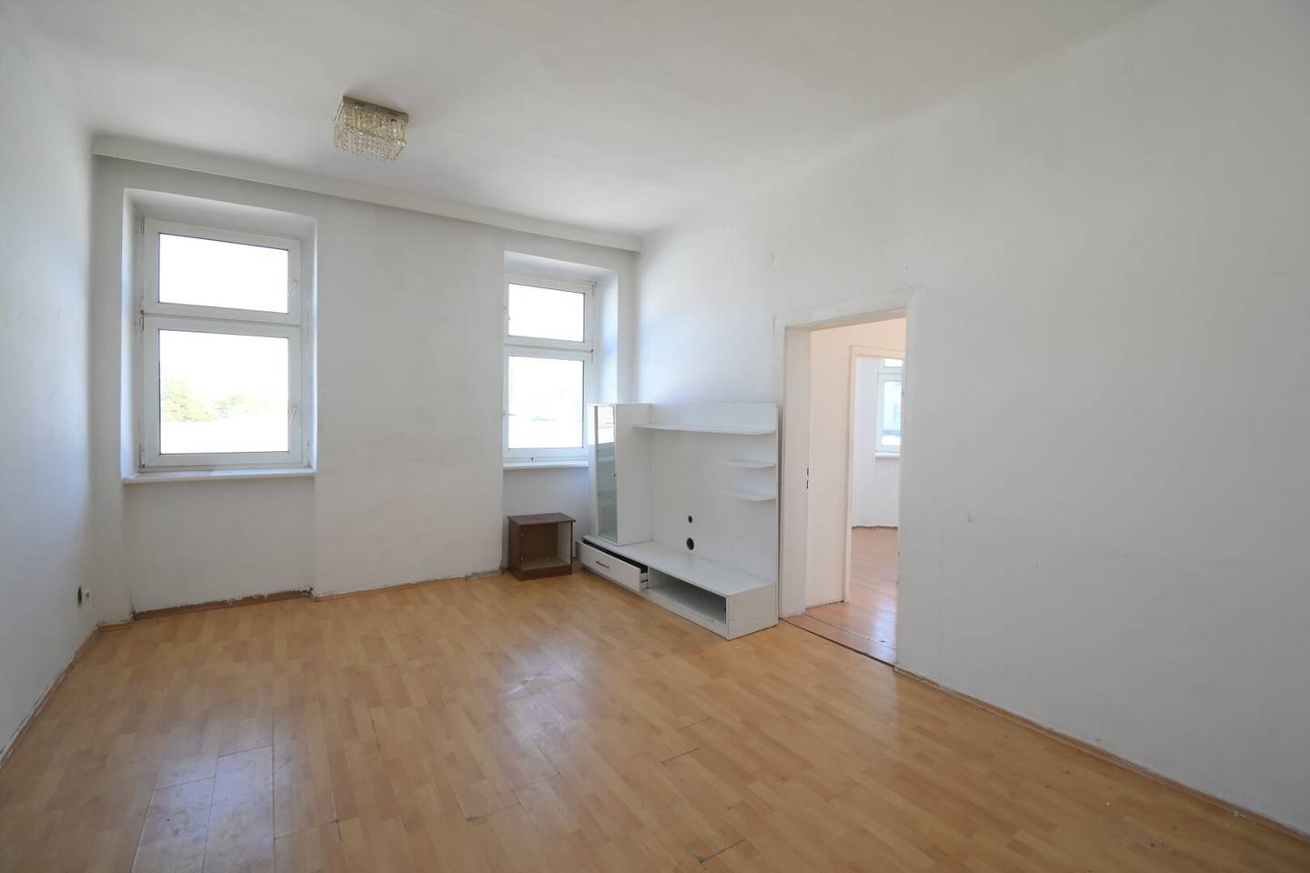 ++NEU++ Leistbare 3-Zimmer Altbau-Wohnung mit viel Potenzial (sanierungsbedürftig)! Toller Grundriss