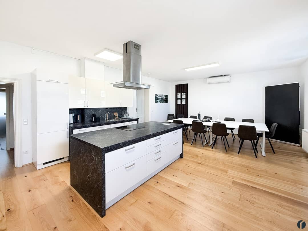 Office Space 93 m² Central Tulln