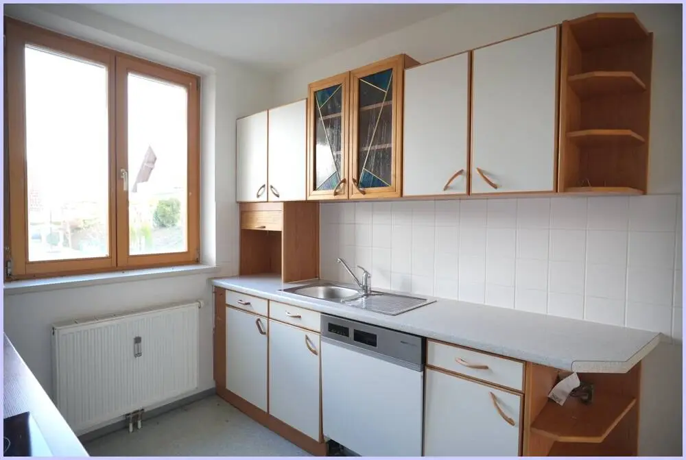 Bright apartment with terrace and garden access