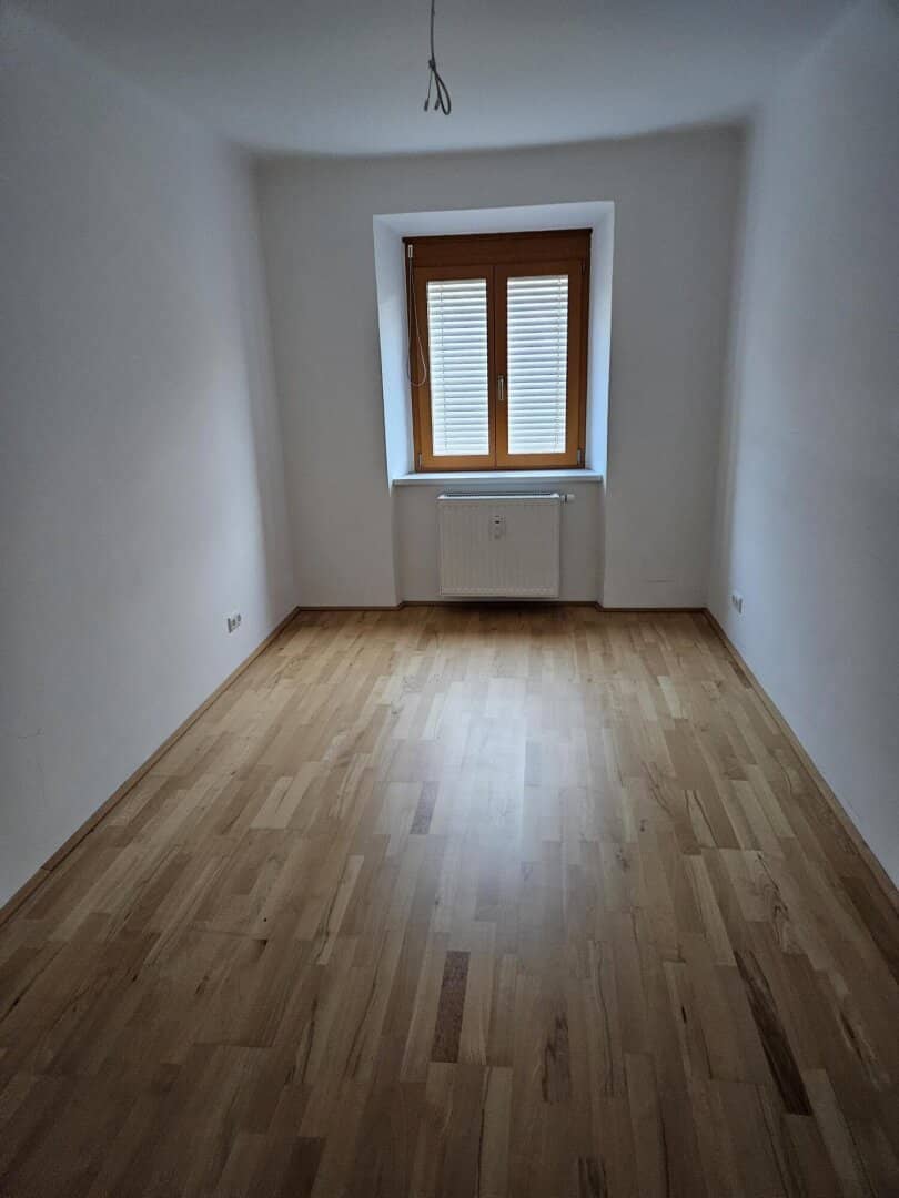 Wohnung unbefristetes Mietverhältnis unmöbliert