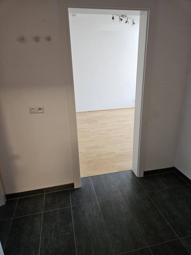 Wohnung unbefristetes Mietverhältnis unmöbliert