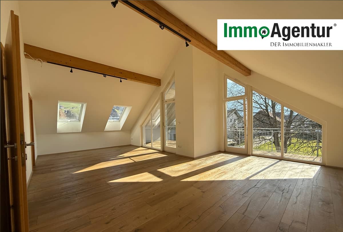 Semi-detached house with garden in Dornbirn center