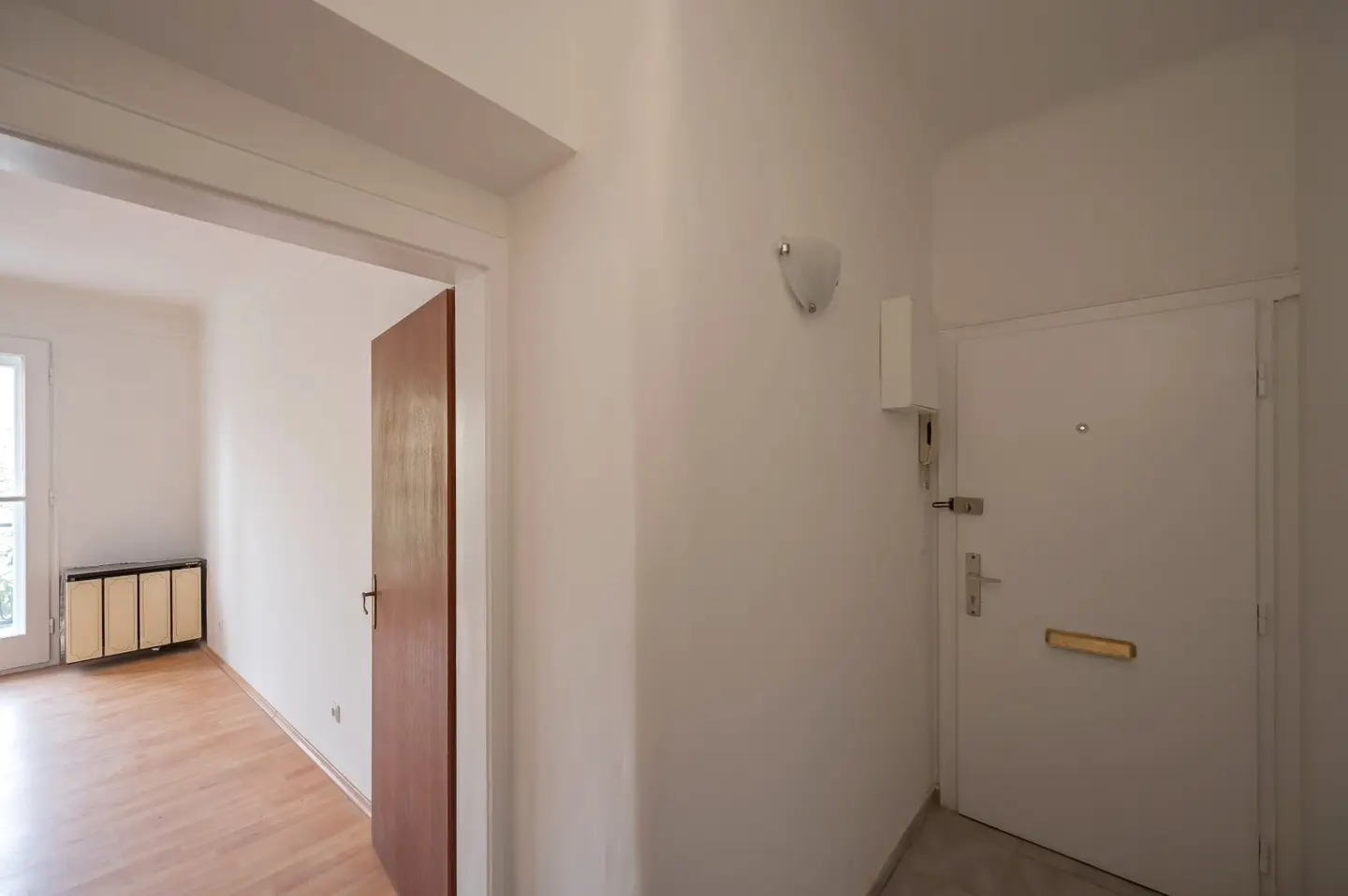 ++NEU++ Klein, aber OHO! Gepflegte 2-Zimmer-Wohnung mit 3 m² Balkon und separater Küche
