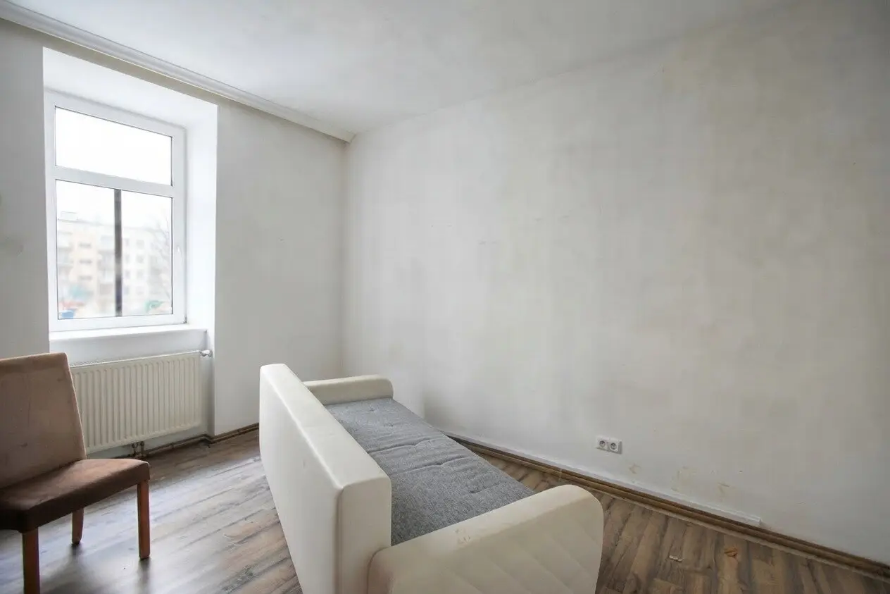 ++NEU++ sanierungsbedürftige 3-Zimmer Erdgeschoss-Wohnung nahe Augarten!