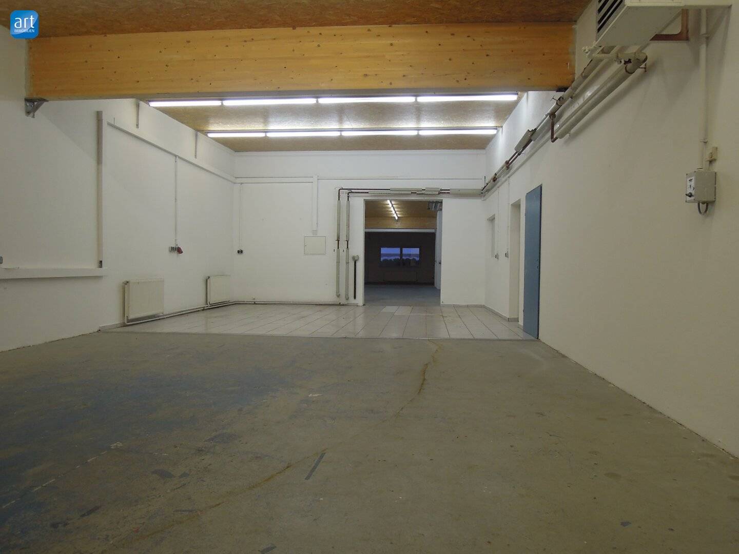 Commercial Space 322m² Ried