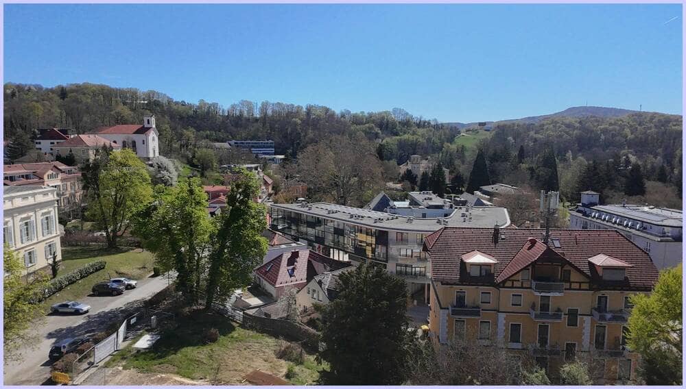 Wohnung mit Gartenanteil in Aussichtslage