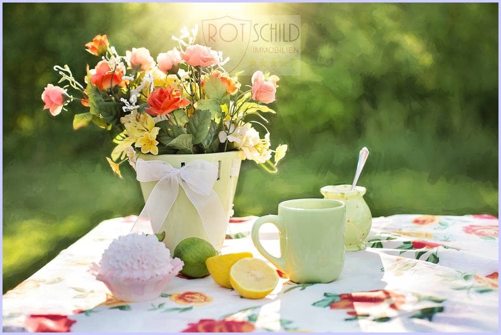 Wohnung mit Gartenanteil in Aussichtslage