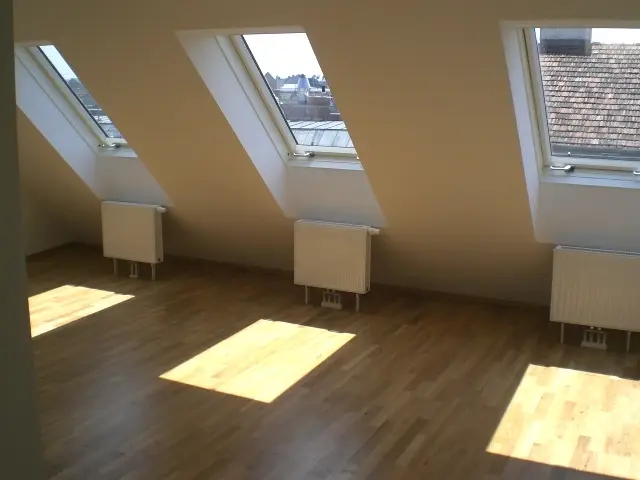 Dachgeschosswohnung mit Terrasse Parknähe