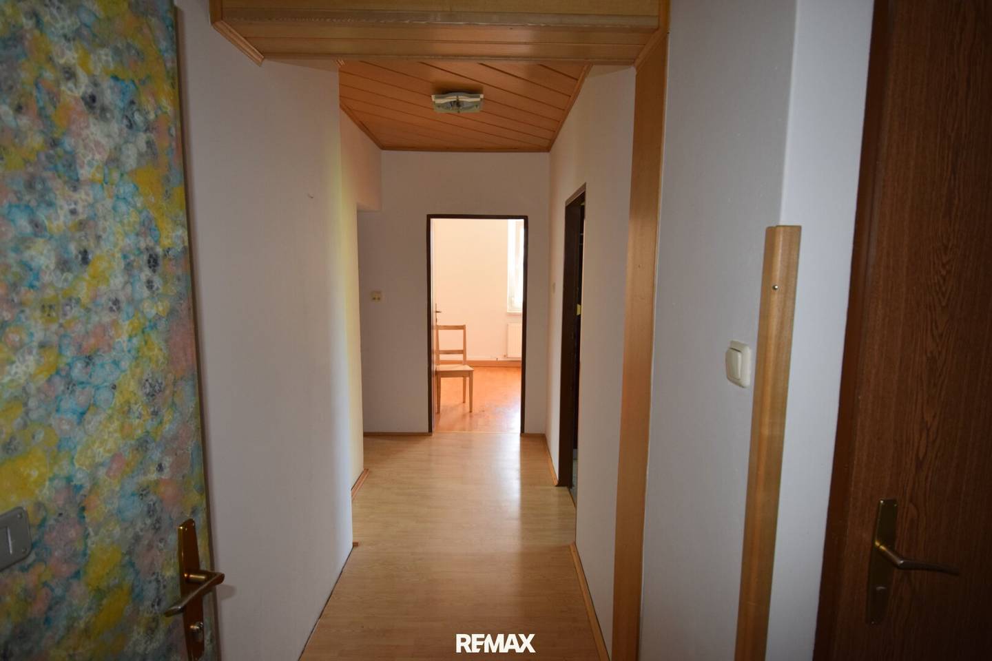 Kompakte Wohnung mit Panoramablick nahe Ortskern