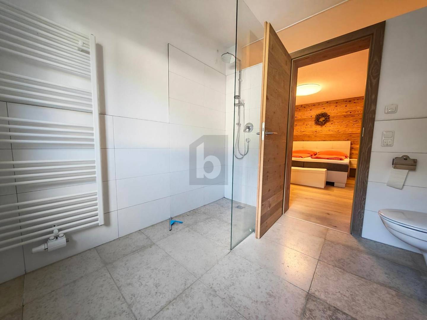 Sonnige Wohnung mit Terrasse und Panoramablick