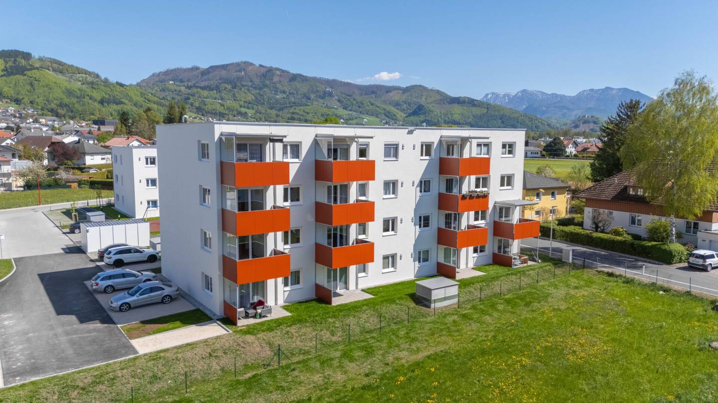 Apartment with loggia in central location
