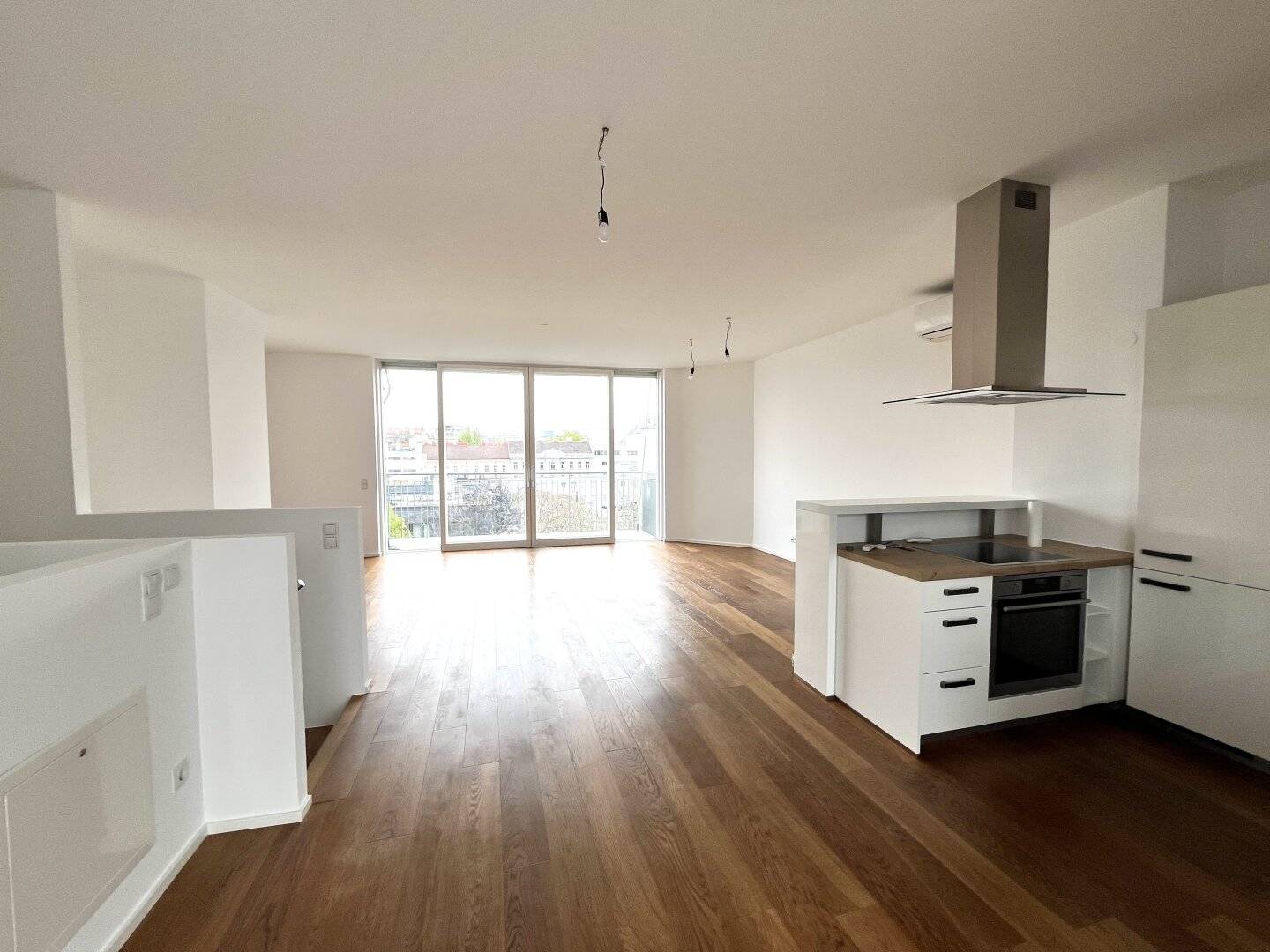 Penthouse with roof terrace and duplex parking