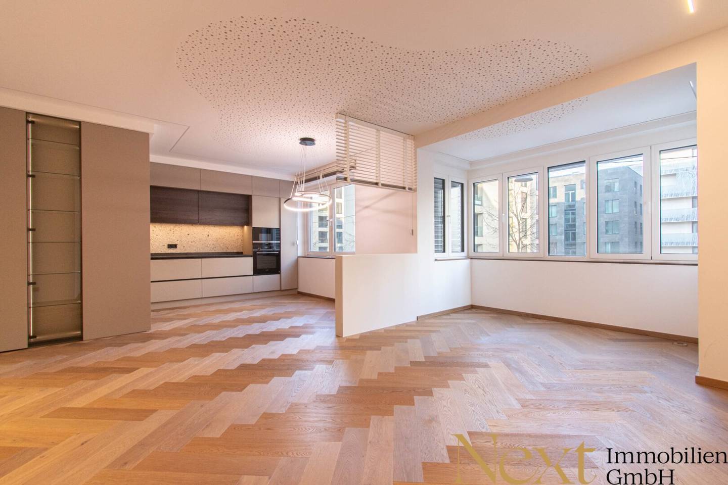 Apartment Linz West facing balcony Open kitchen