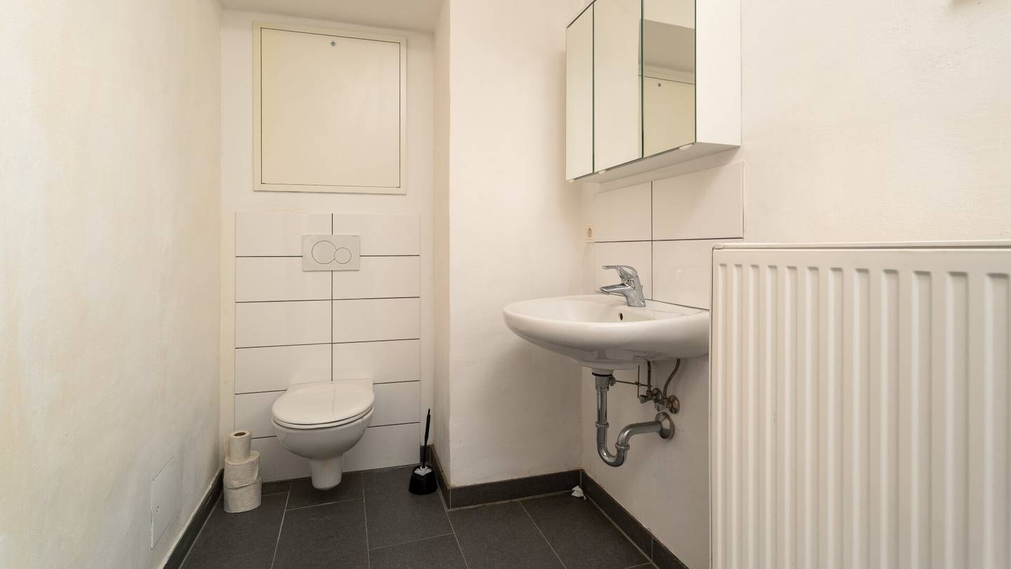 Ground floor apartment near the Danube with intercom