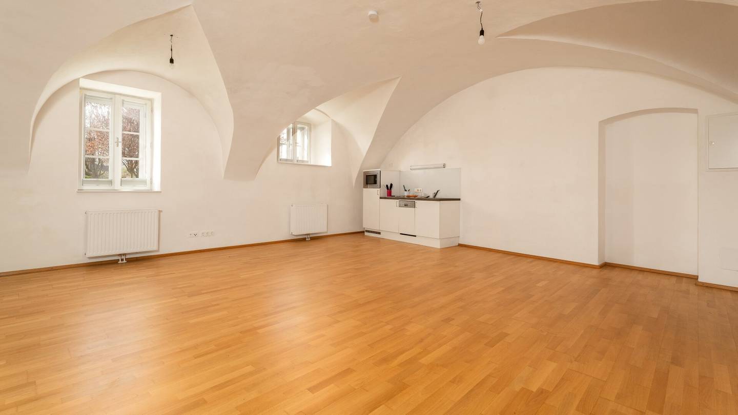 Ground floor apartment near the Danube with intercom