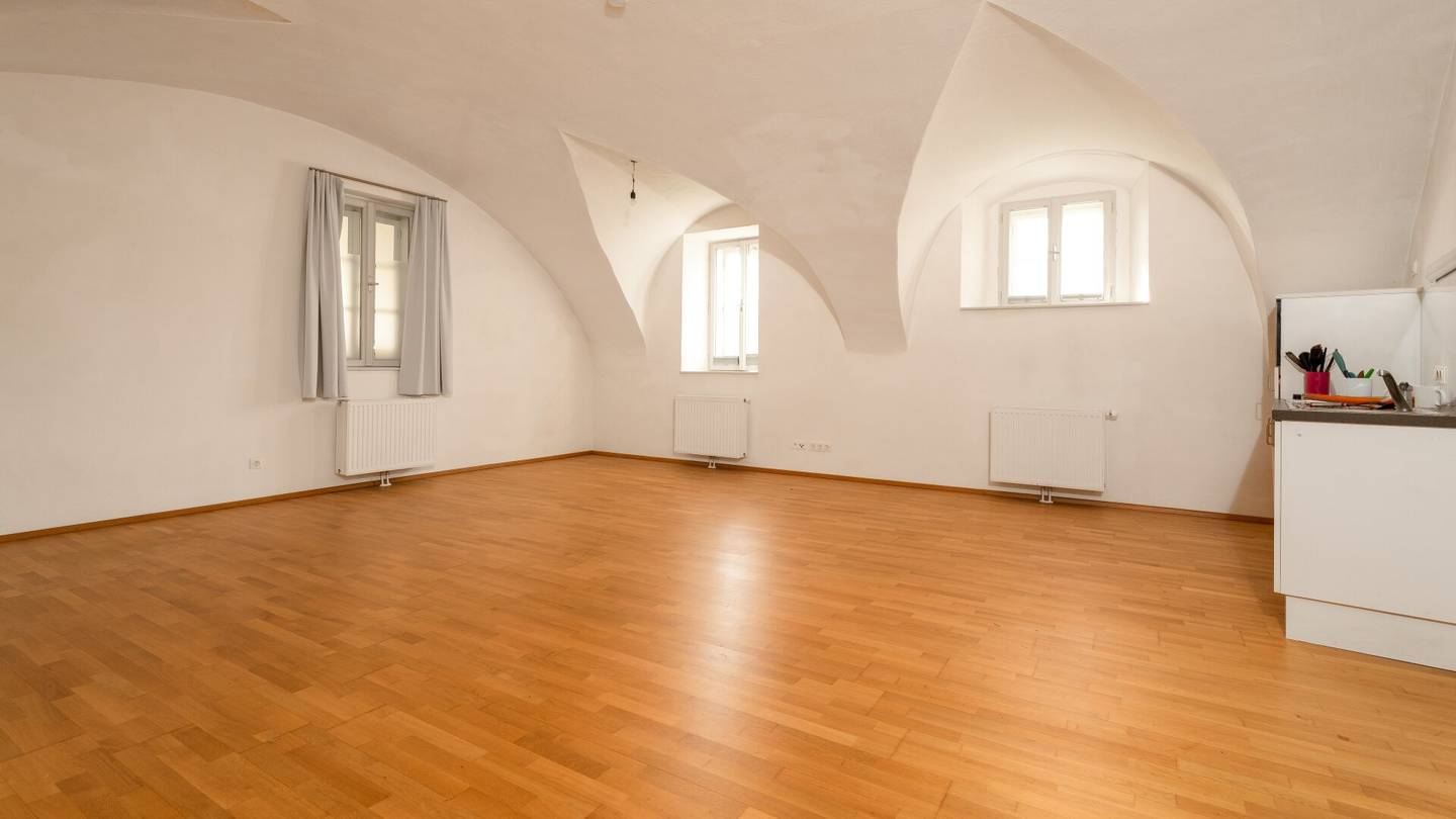 Ground floor apartment near the Danube with intercom