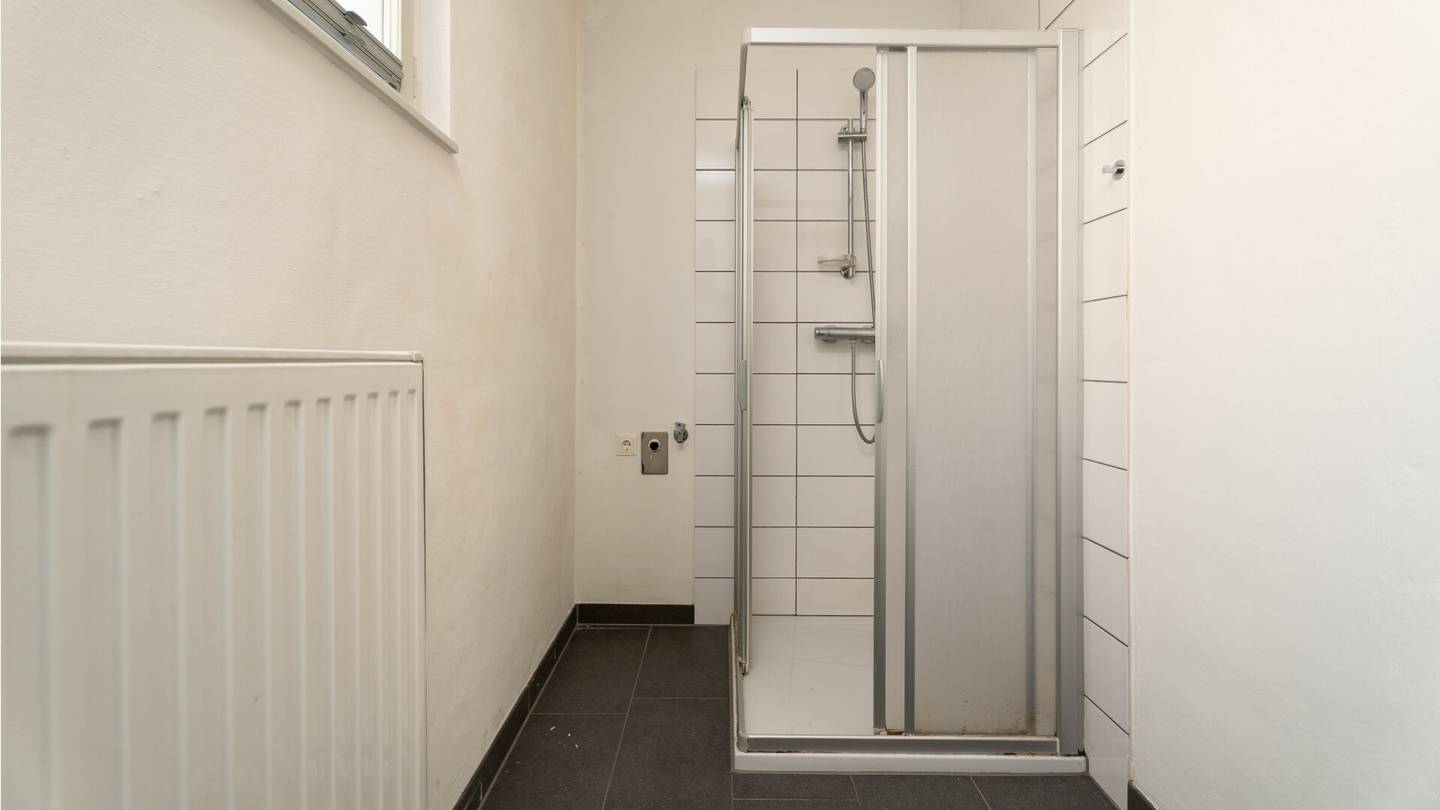 Ground floor apartment near the Danube with intercom