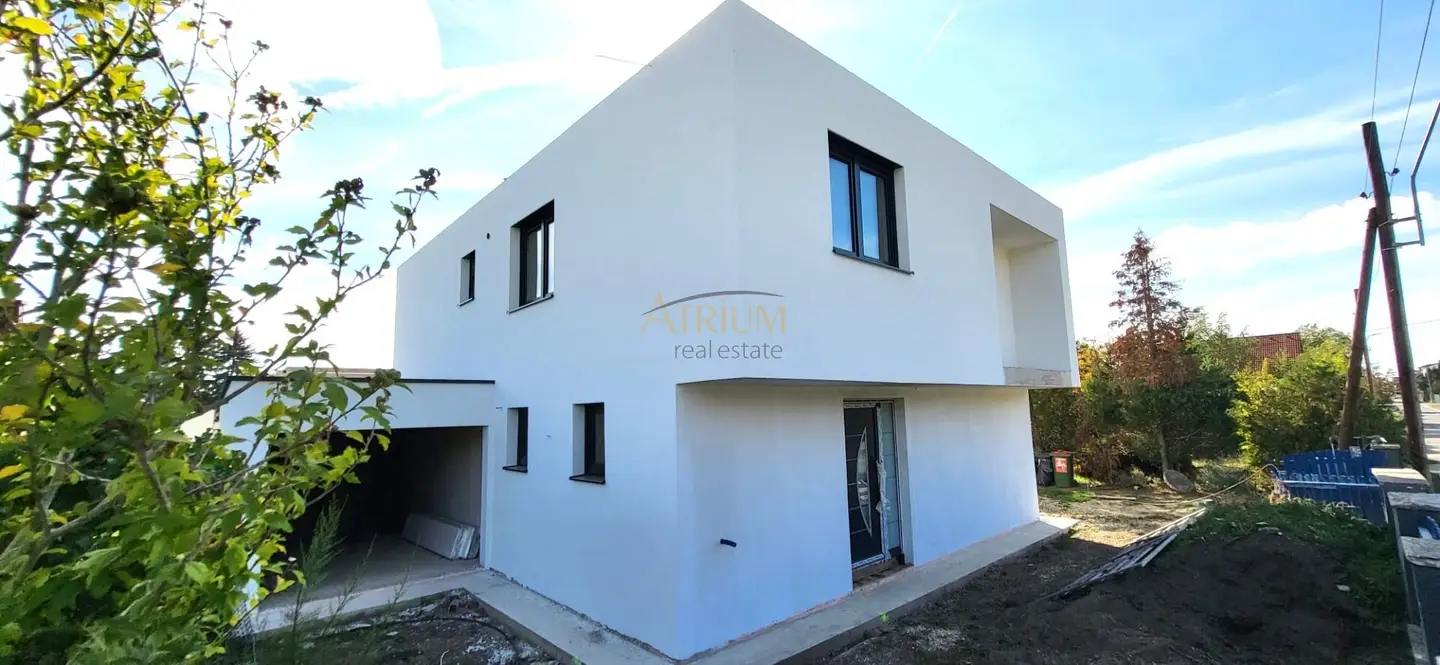 180m² 6 Zimmer Einfamilienhaus (Belagsfertig) mit Garage in Ruhelage!