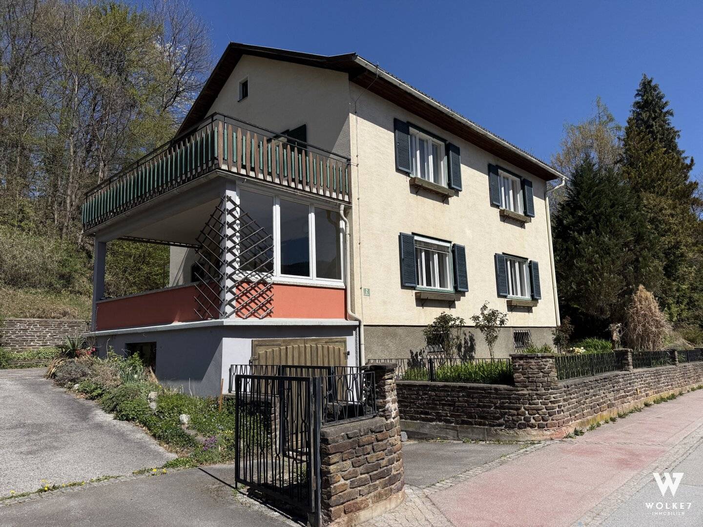 Frohnleiten: Zweifamilienhaus auf 2590m²