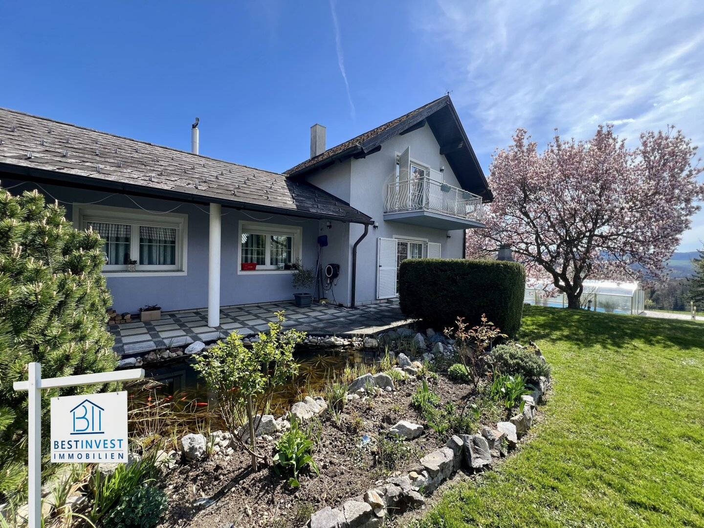 Landhaus mit Pool in Götzwiesen