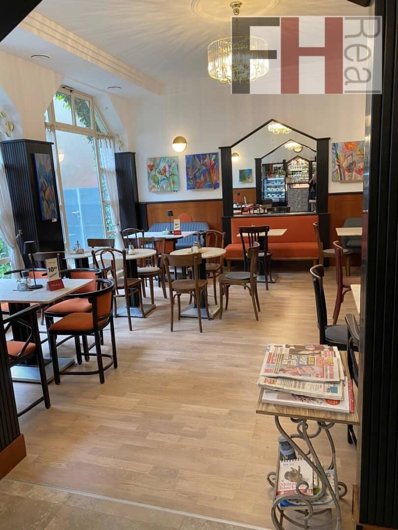 City Café with Terrace in Purkersdorf
