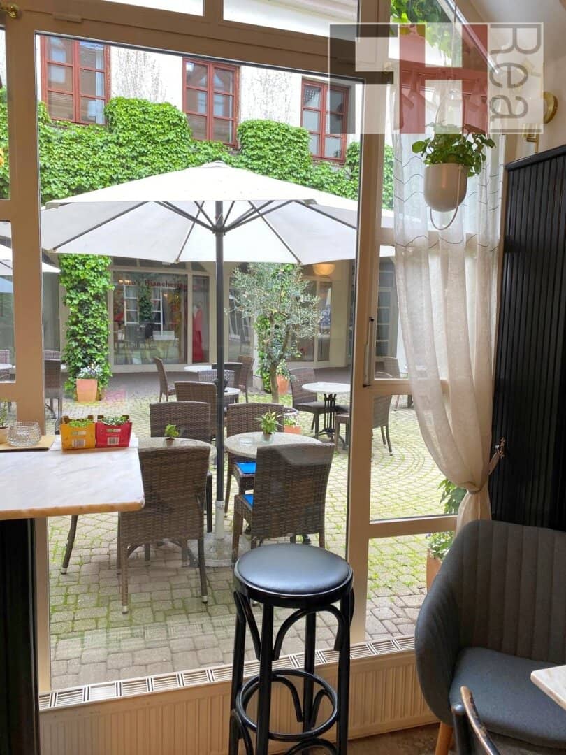 City Café with Terrace in Purkersdorf