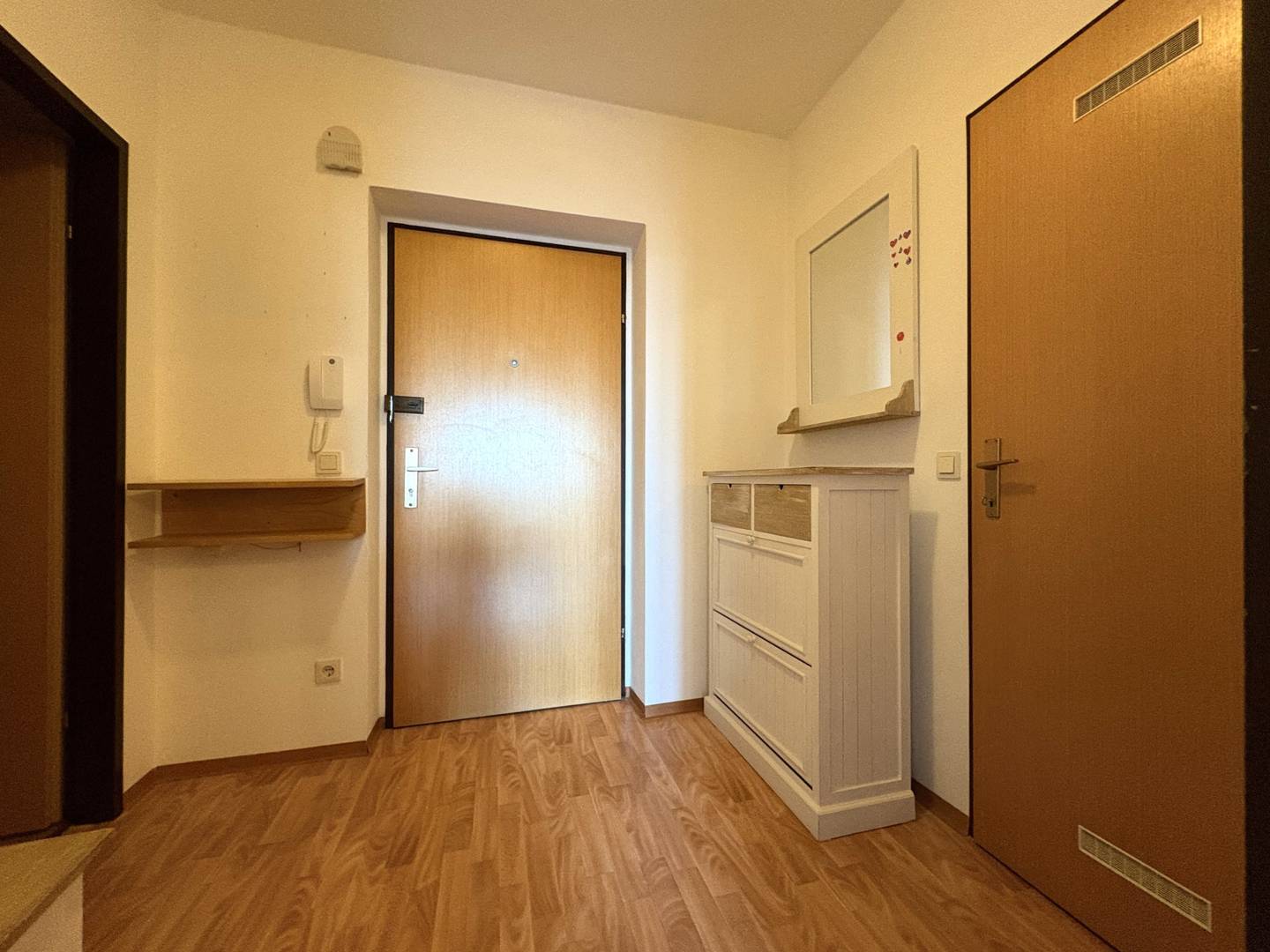 Wohnung mit Loggia Blick ins Grüne nahe Zentrum
