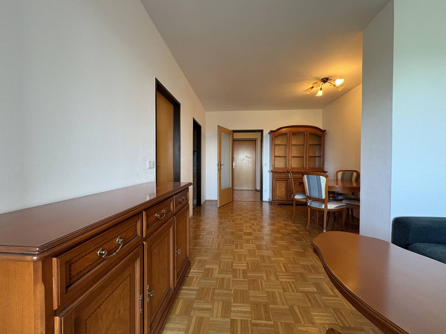 Wohnung mit Loggia Blick ins Grüne nahe Zentrum
