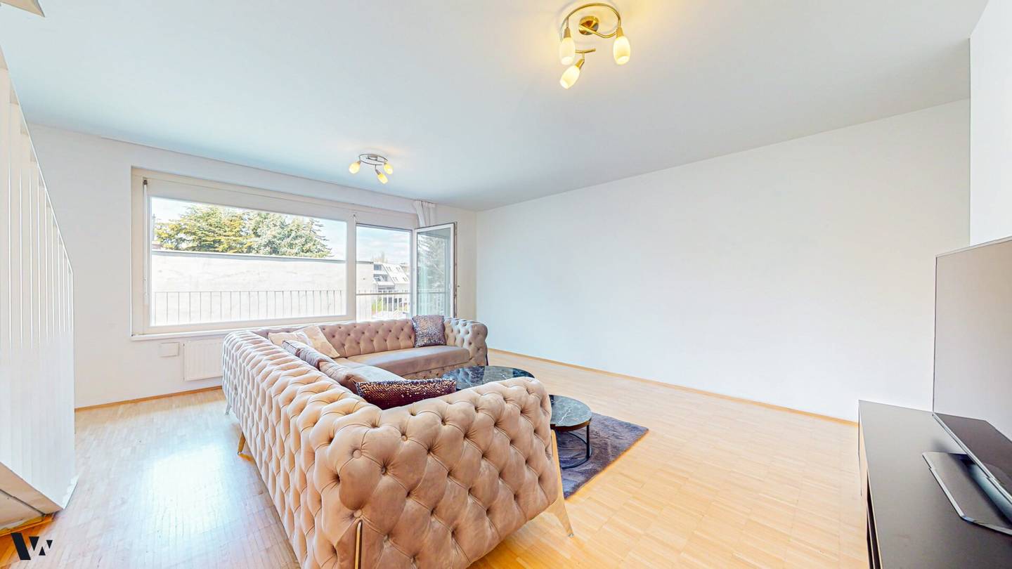 MAISONETTE IM ARCHITEKTENHAUS | BALKON & GRÜNBLICK IN OBERLAA
