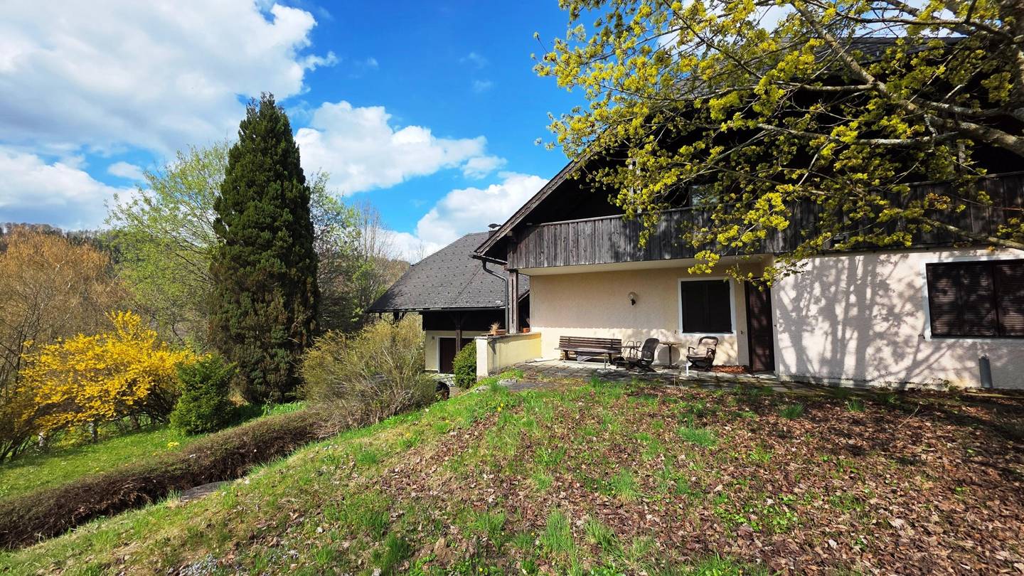 Mehrfamilienhaus in Steinbach am Attersee