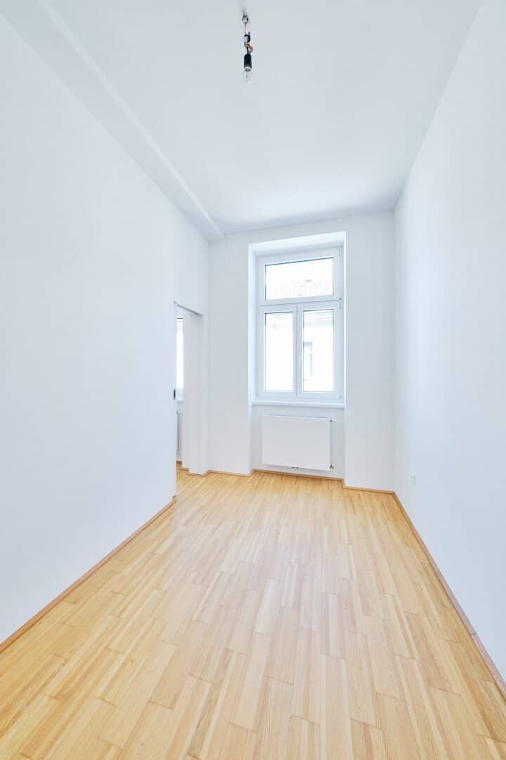 2-Room Flat Währinger Str. 1180 Vienna