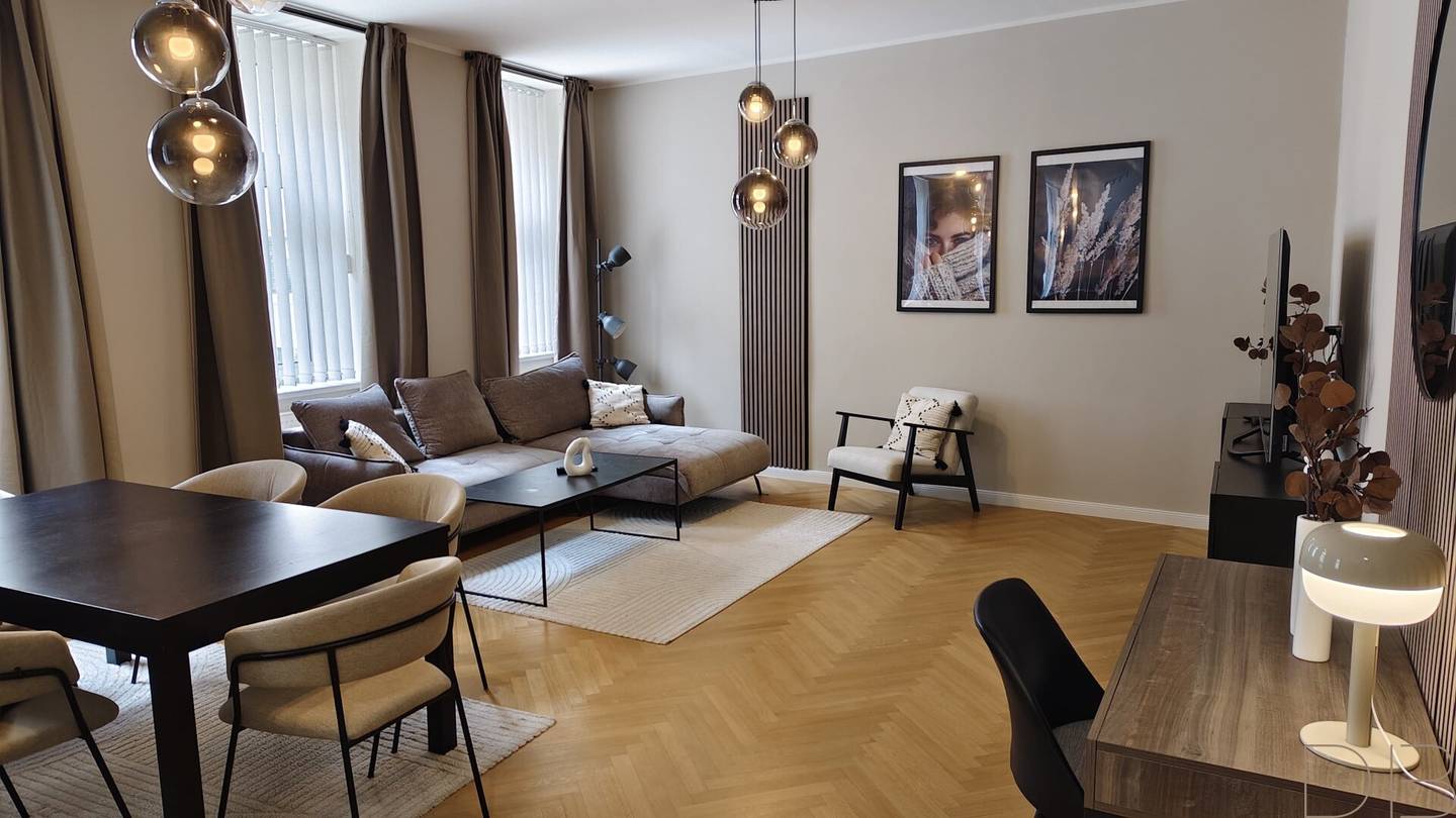 Altbauwohnung near Belvedere with high ceilings