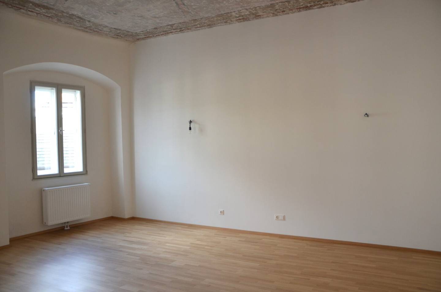 Historic building apartment near the Danube