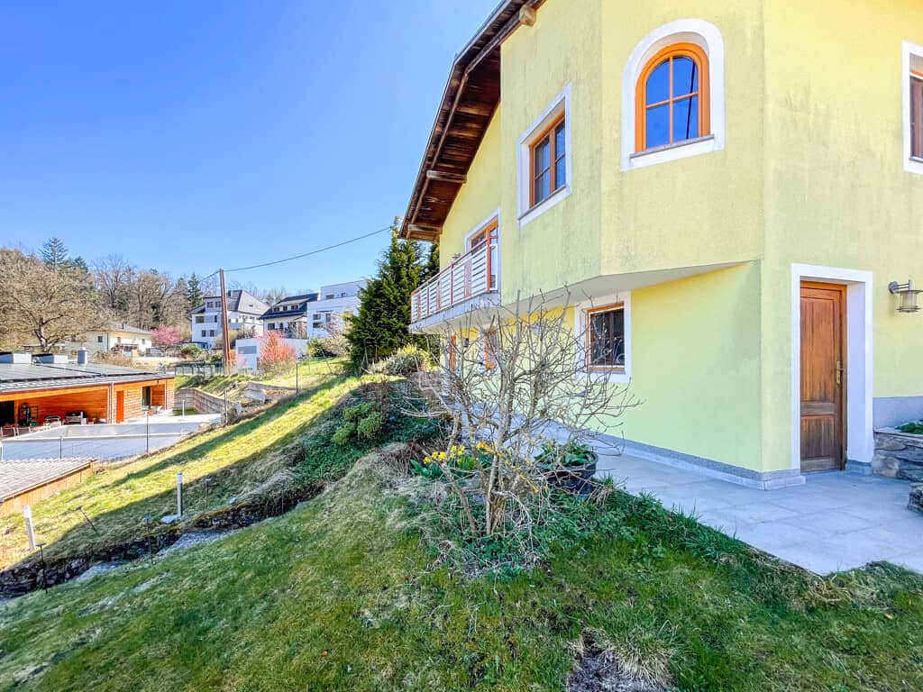 Altenberg: EFH mit Garten & Carport