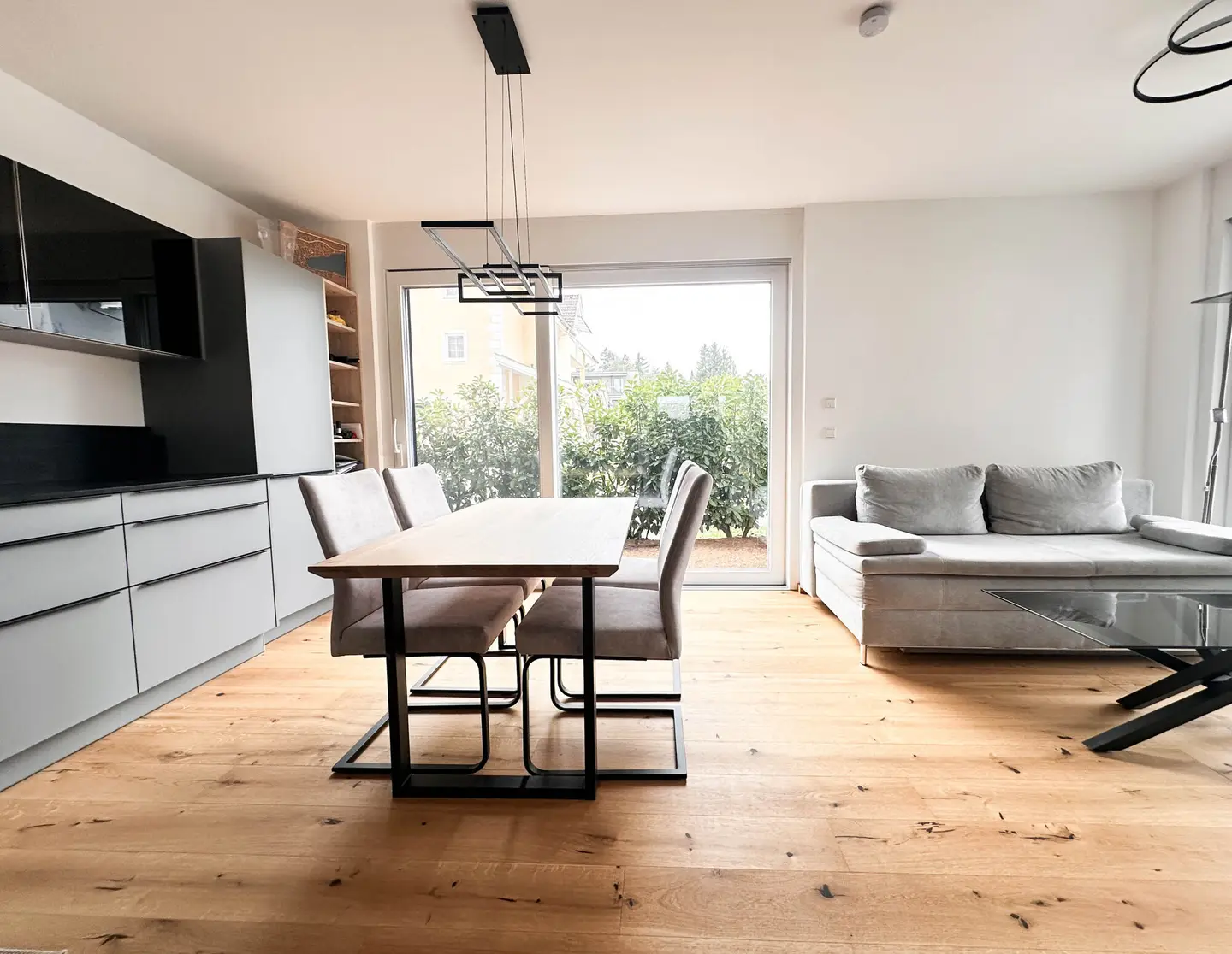 Erdgeschosswohnung mit Garten und Terrasse