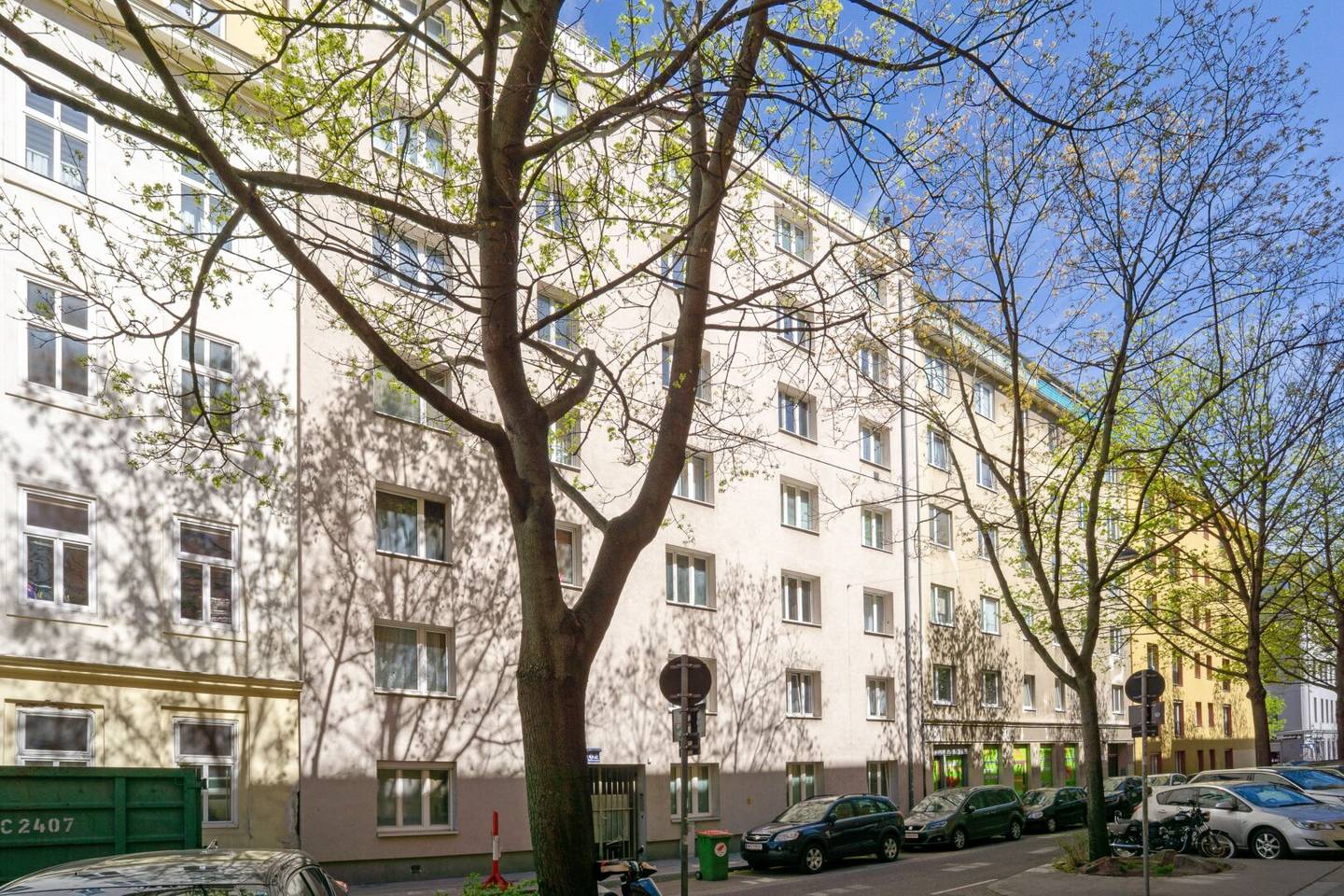 Dachgeschosswohnung mit Südterrasse und Weitblick