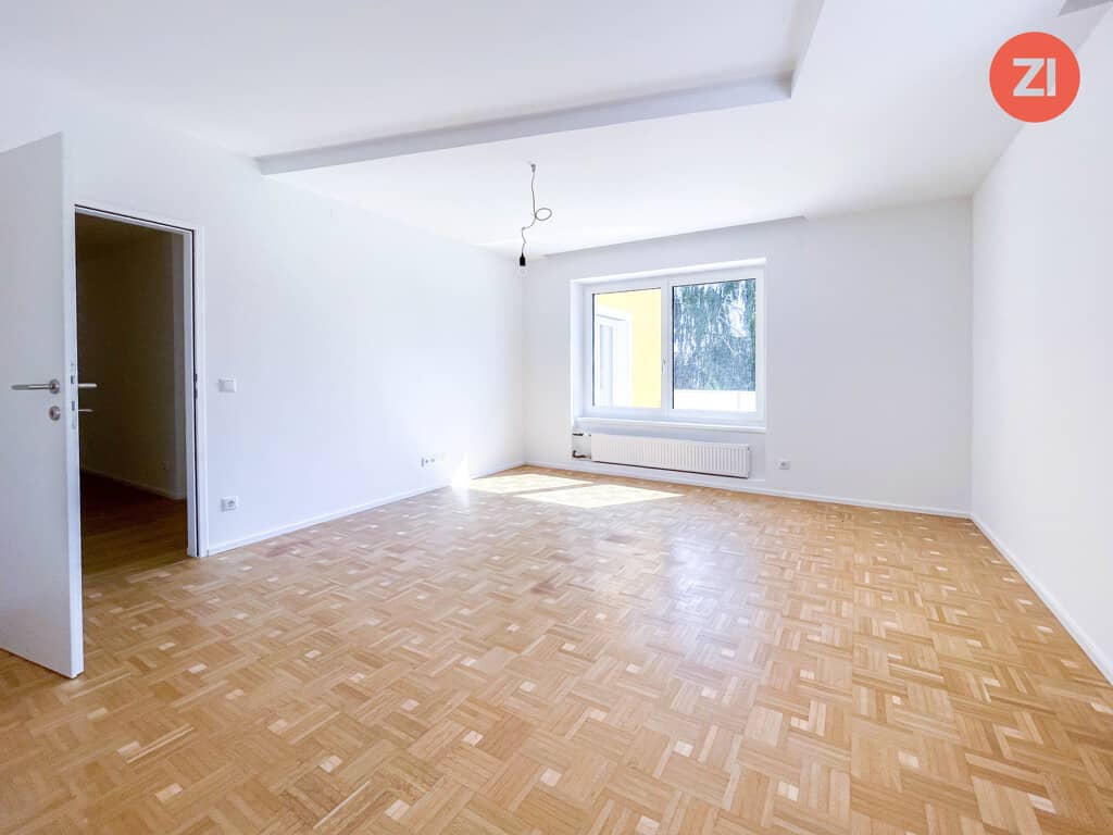 Apartment with balcony and parking space