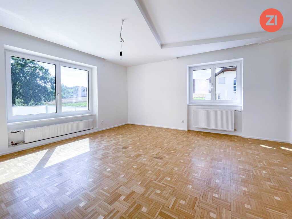 Apartment with balcony and parking space