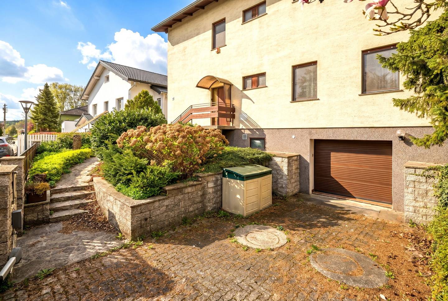 EFH mit Pool & Sauna in Klein-Engersdorf