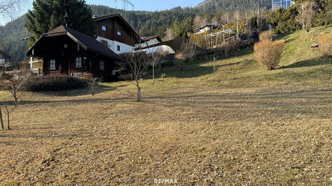 Open space with far view, 1637 m²
