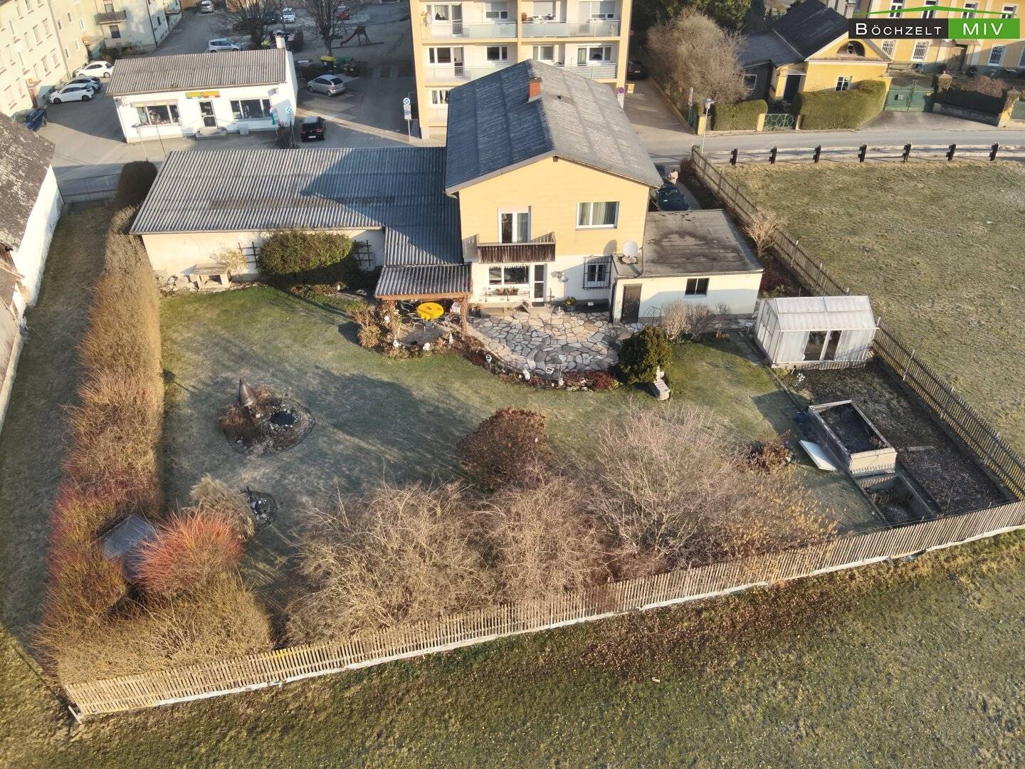 Wohn-Geschäftshaus m. Garten, St. Stefan