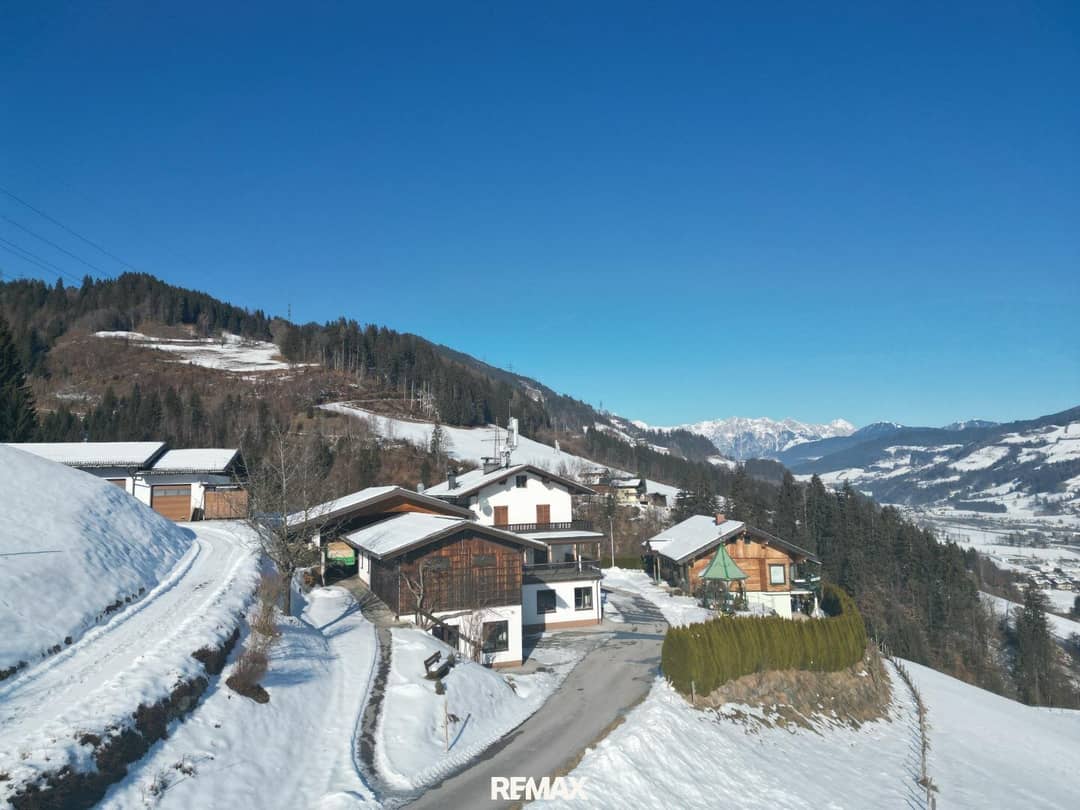 Farm with Joinery, St. Johann